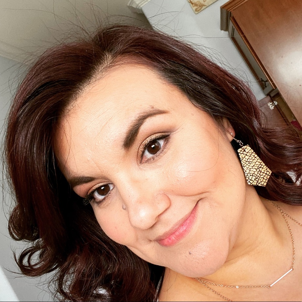 Meet your Posher, Natalie